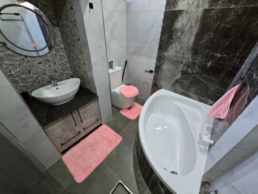 4 Bedroom Property for Sale in Potchefstroom South North West